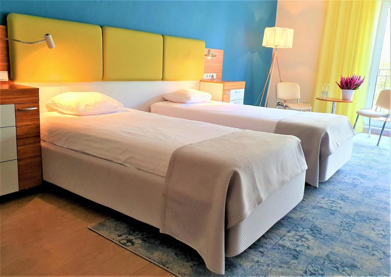 Green Garden Hotel Рашин Екстериор снимка