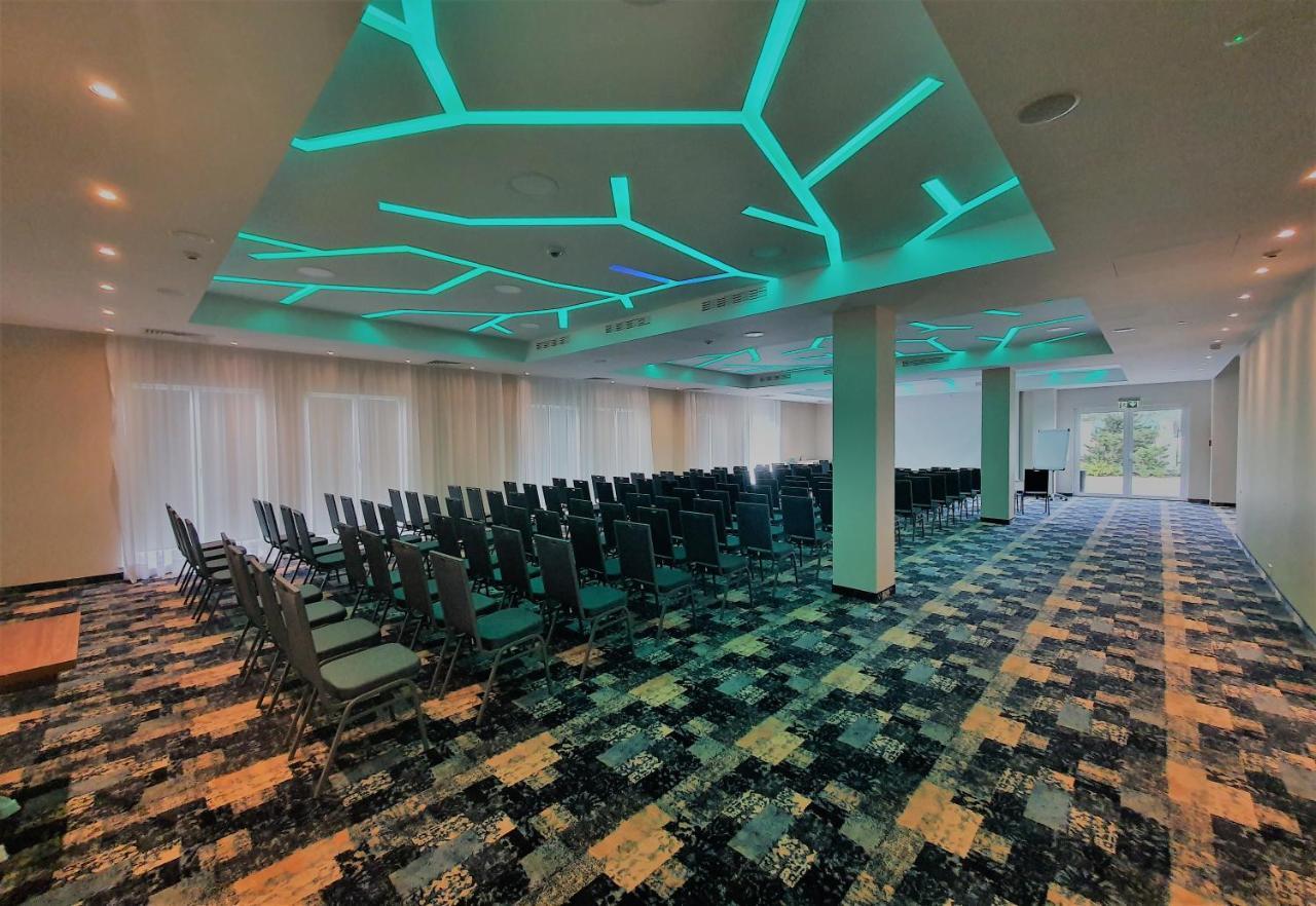 Green Garden Hotel Рашин Екстериор снимка