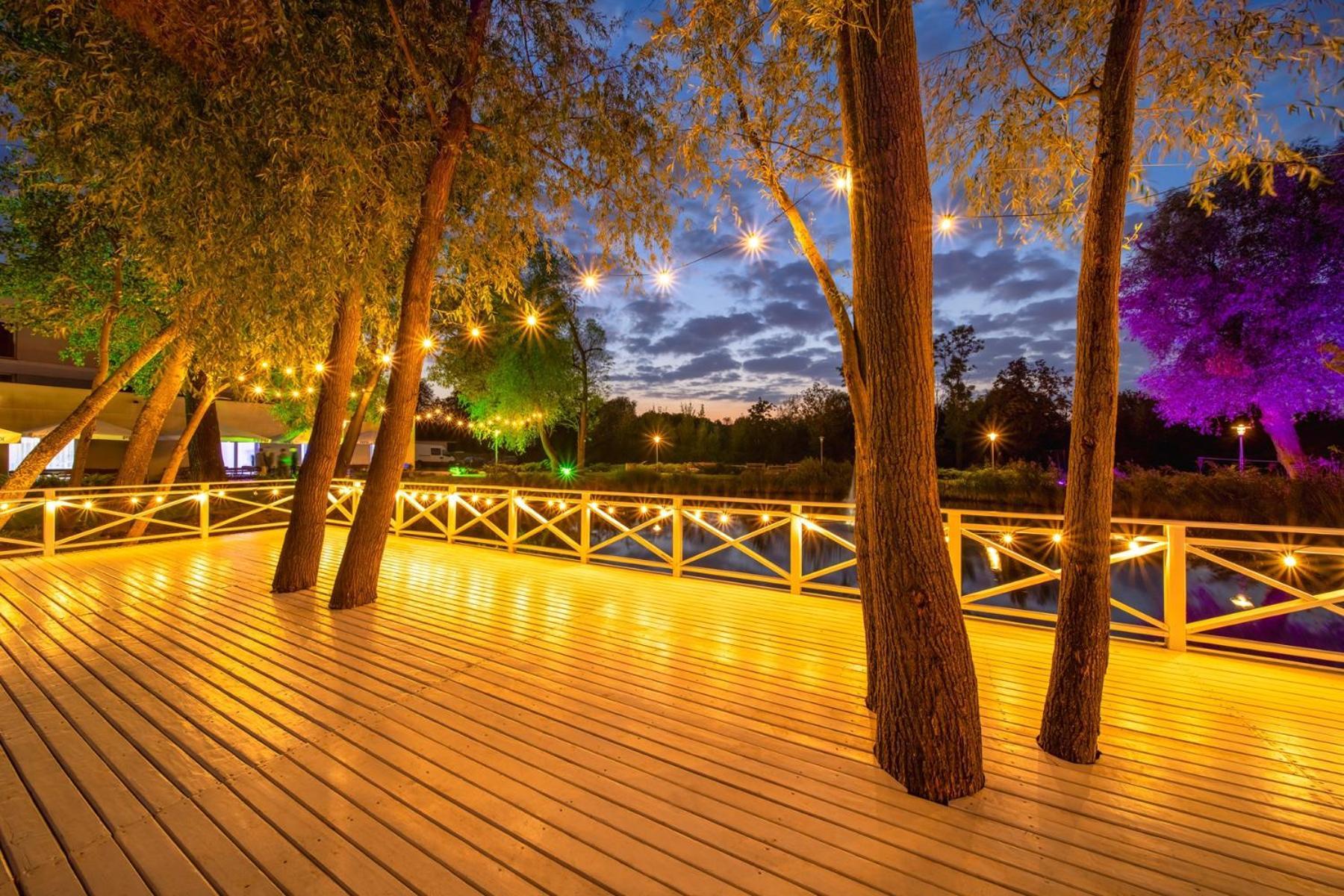 Green Garden Hotel Рашин Екстериор снимка